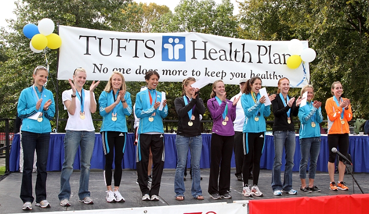 2010 Tufts 10K-115.JPG - 2010 Tufts 10K for women, October 11, Boston, MA.